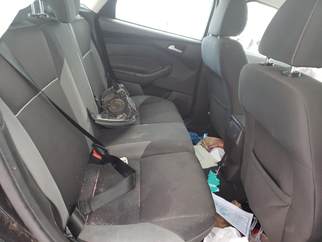 Photo 6 from auction – 2014 FORD FOCUS SE with VIN 1FADP3K26EL181467