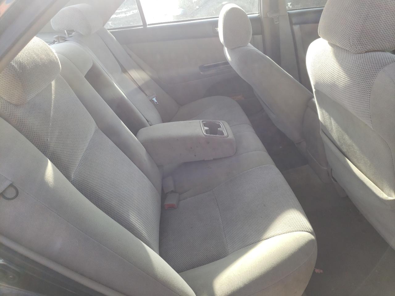 Photo 6 from auction – 2003 TOYOTA CAMRY LE with VIN 4T1BE32K83U723288