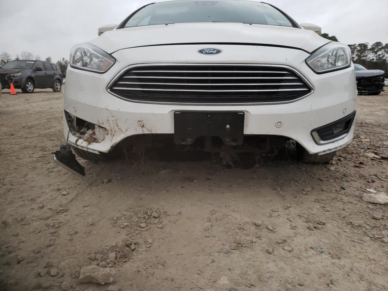 Photo 9 from auction – 2015 FORD FOCUS TITA with VIN 1FADP3J20FL328305
