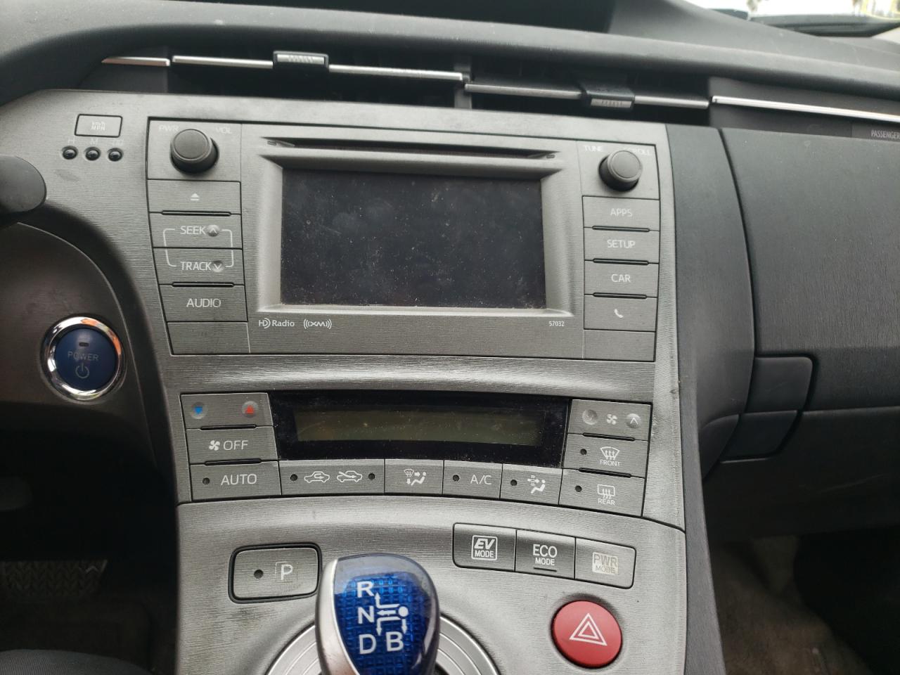 Photo 9 from auction – 2014 TOYOTA PRIUS with VIN JTDKN3DU9E0366023