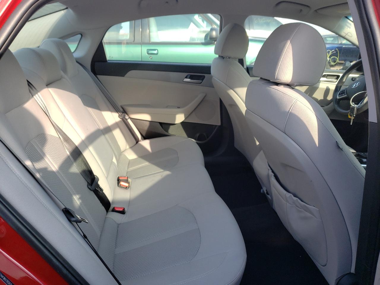 Photo 6 from auction – 2019 HYUNDAI SONATA SE with VIN 5NPE24AF8KH765831