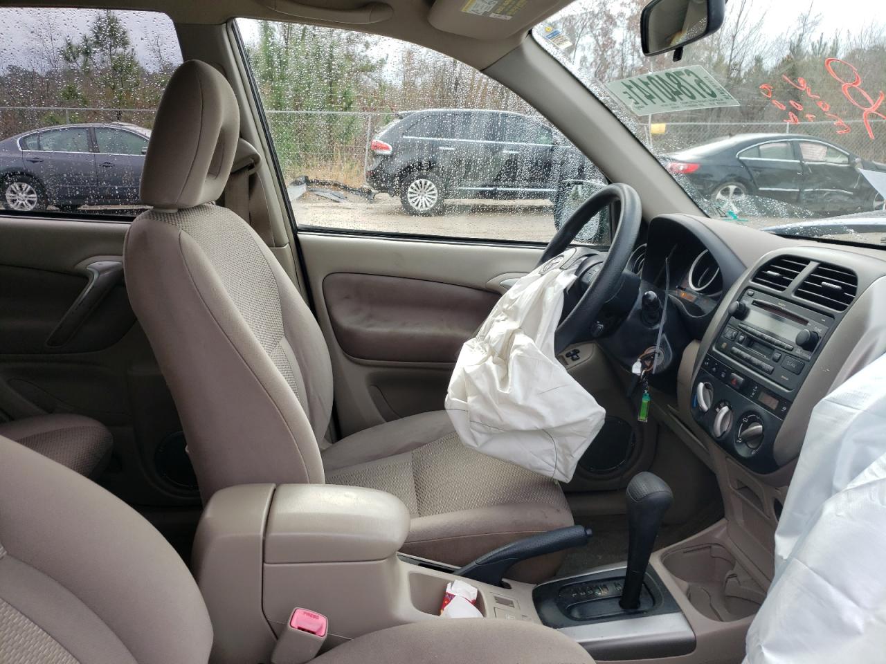 Photo 5 from auction – 2004 TOYOTA RAV4 with VIN JTEHD20V646004129
