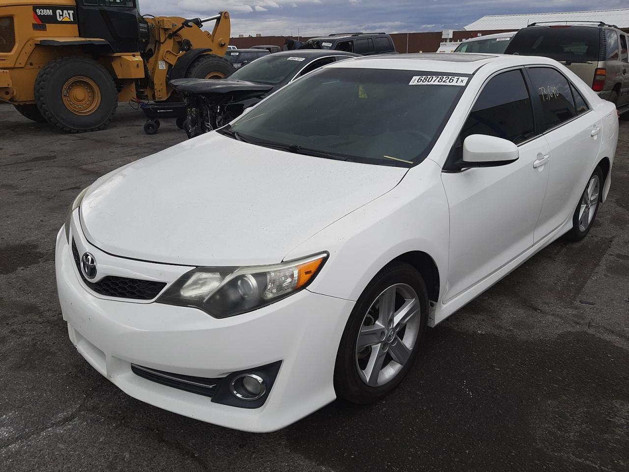 Photo 2 from auction – 2014 TOYOTA CAMRY L with VIN 4T1BF1FK2EU866834