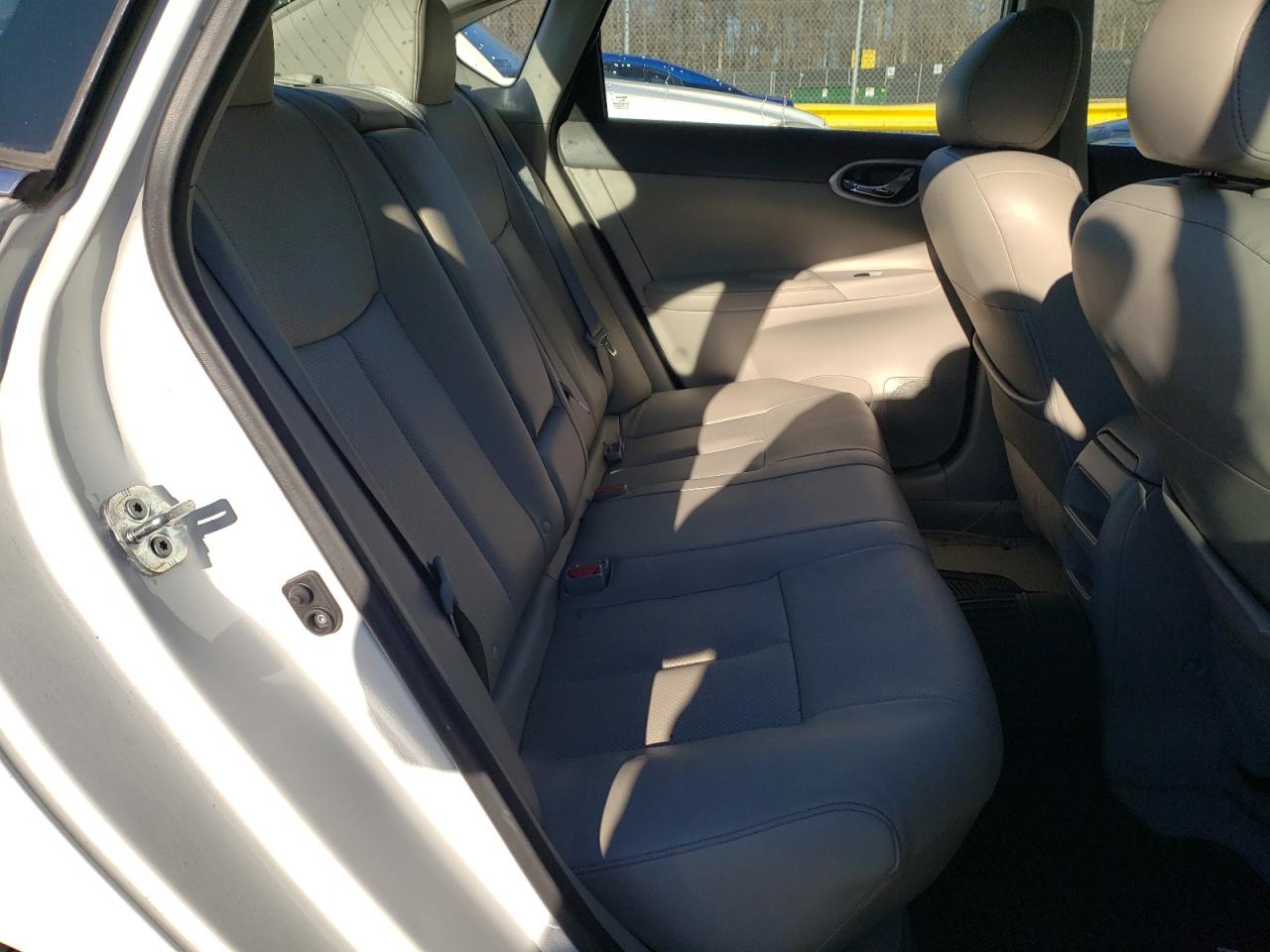 Photo 6 from auction – 2014 NISSAN SENTRA S with VIN 3N1AB7AP7EY280857