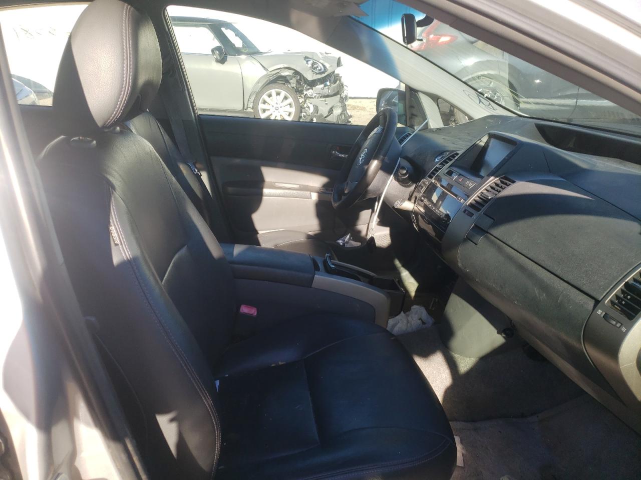 Photo 5 from auction – 2007 TOYOTA PRIUS with VIN JTDKB20U273232612
