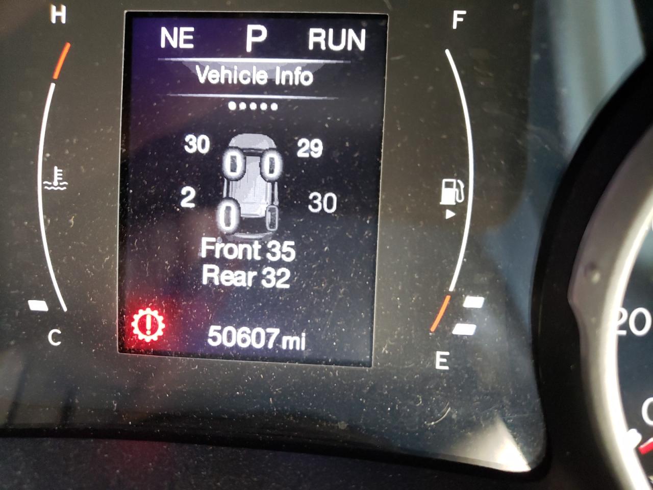 Photo 8 from auction – 2017 JEEP COMPASS LA with VIN 3C4NJDBB9HT665390