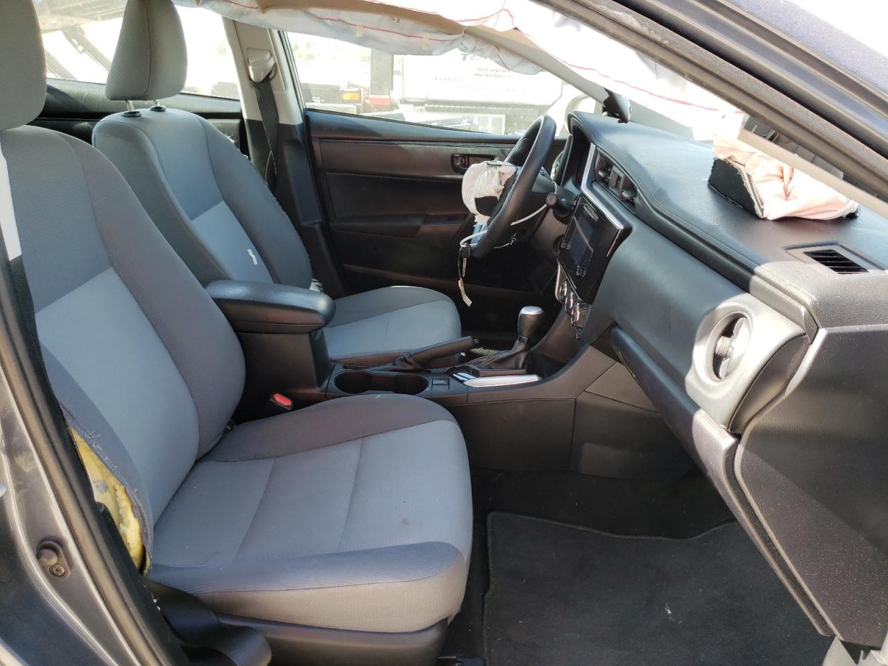 Photo 5 from auction – 2018 TOYOTA COROLLA L with VIN 2T1BURHE4JC011754