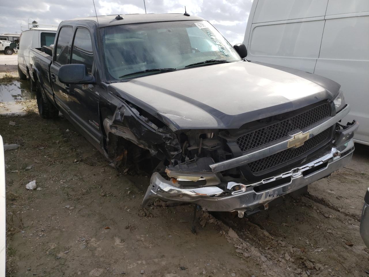 CHEVROLET SILVERADO 2003 z numerem VIN 1GCHK23133F241226 - Zdjęcie z aukcji