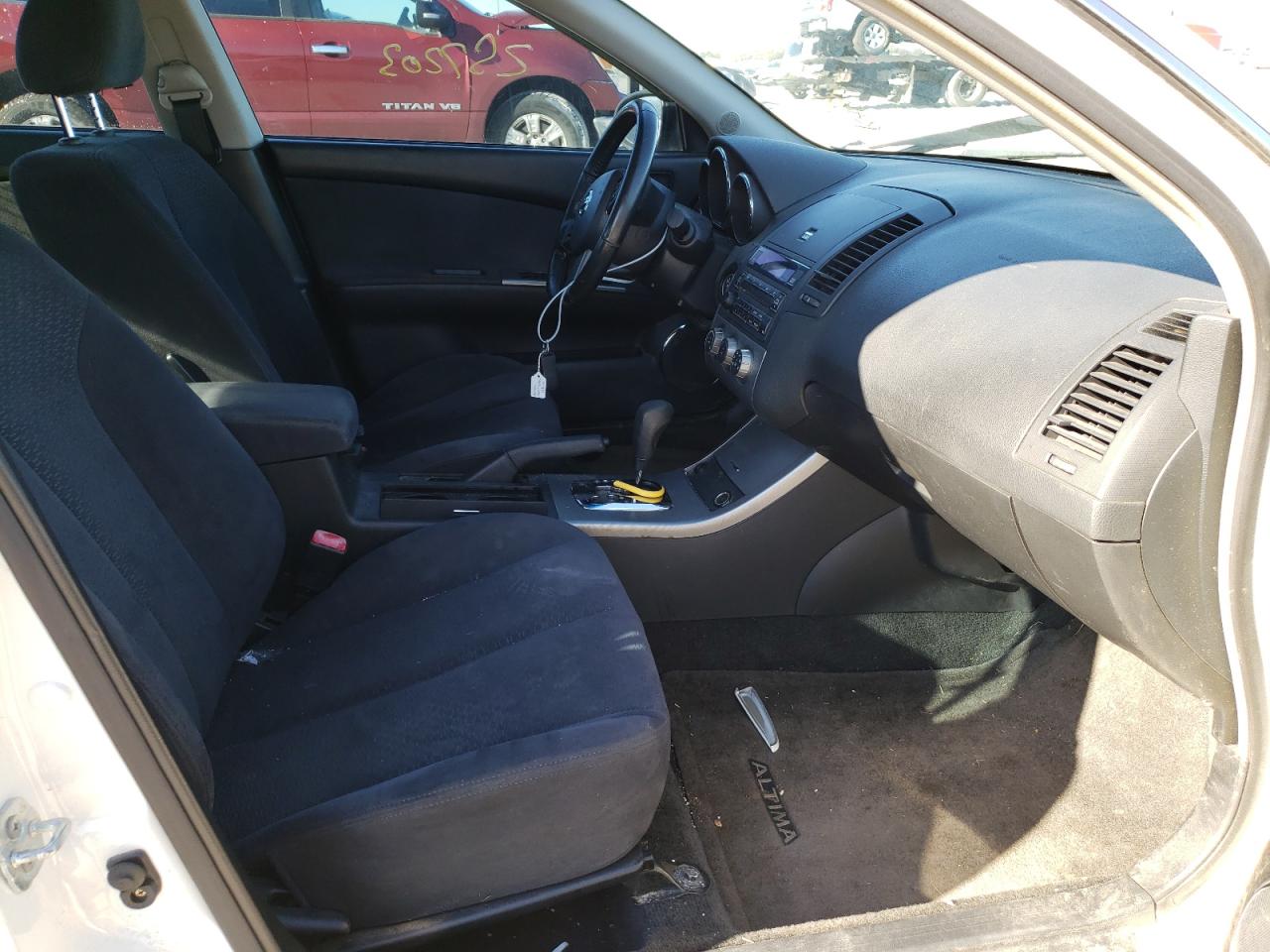 Photo 5 from auction – 2005 NISSAN ALTIMA SE with VIN 1N4BL11D75C194819