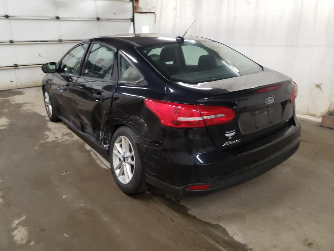 Photo 3 from auction – 2017 FORD FOCUS SE with VIN 1FADP3F20HL315128