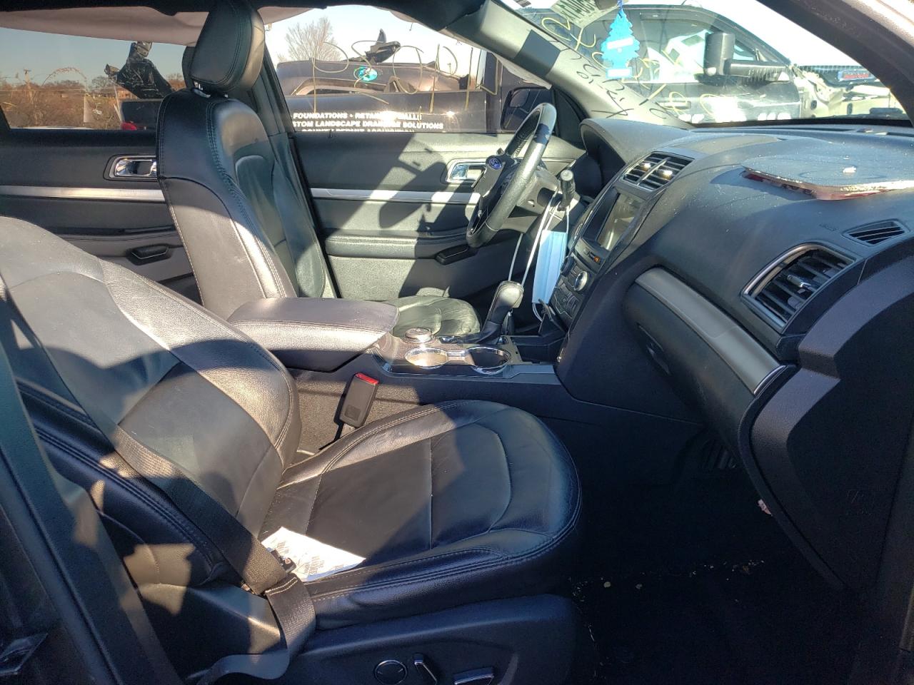Photo 5 from auction – 2018 FORD EXPLORER X with VIN 1FM5K8D85JGA02524
