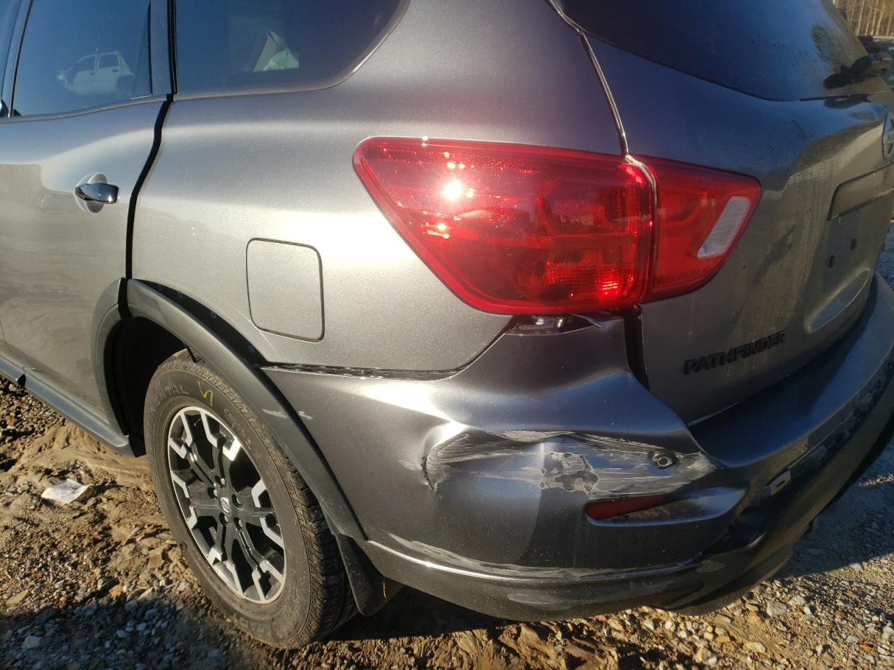 Photo 9 from auction – 2020 NISSAN PATHFINDER with VIN 5N1DR2CM6LC646546