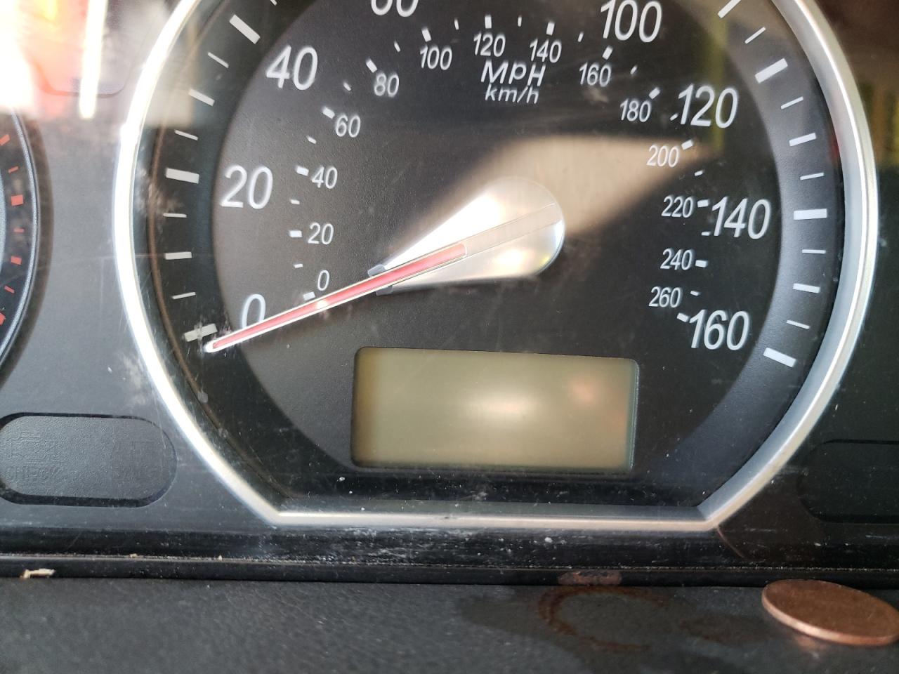 Photo 8 from auction – 2008 HYUNDAI SONATA SE with VIN 5NPEU46F68H353449