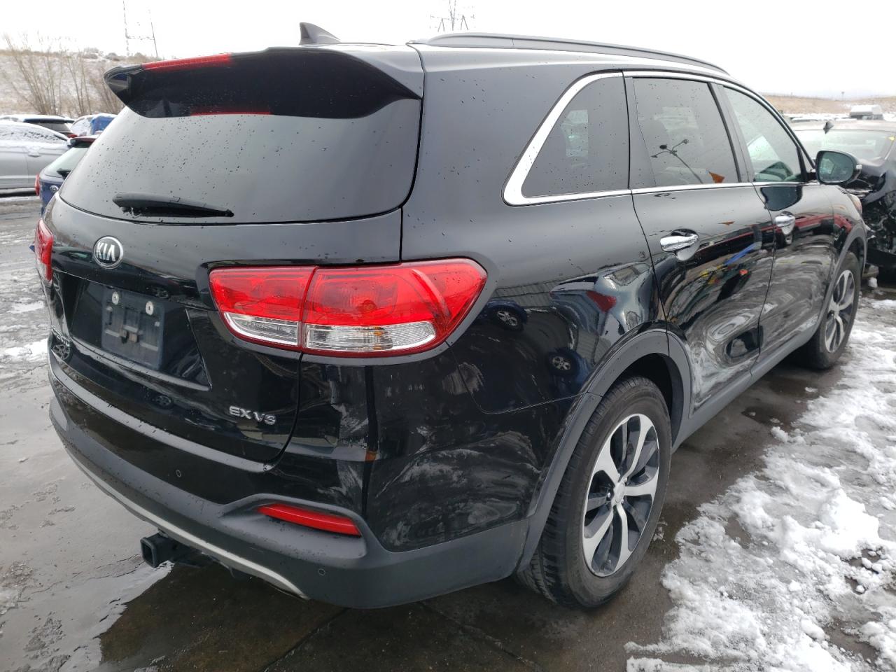 Photo 4 from auction – 2016 KIA SORENTO EX with VIN 5XYPHDA57GG176167