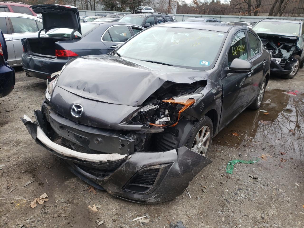 Photo 2 from auction – 2011 MAZDA 3 I with VIN JM1BL1VG1B1482096