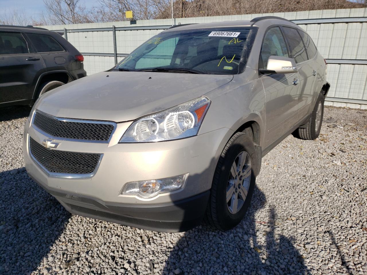 Photo 2 from auction – 2012 CHEVROLET TRAVERSE L with VIN 1GNKRGED5CJ102967