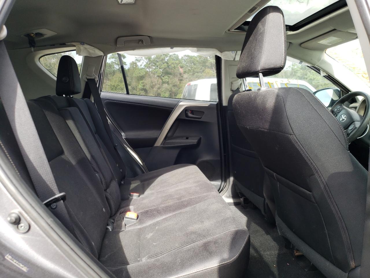 Photo 6 from auction – 2013 TOYOTA RAV4 XLE with VIN 2T3WFREV7DW054852