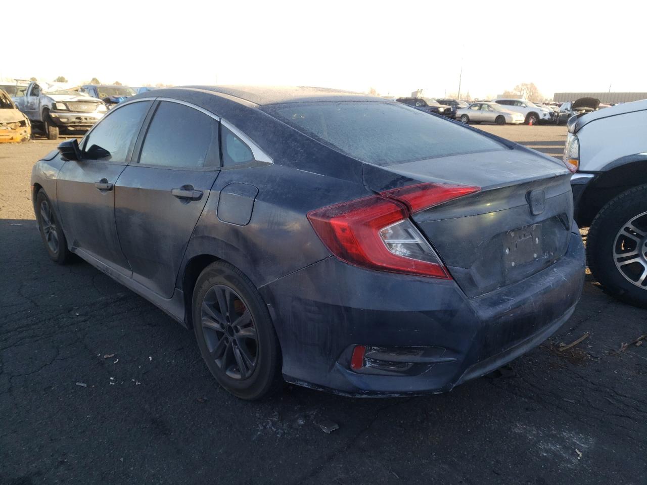 Photo 3 from auction – 2016 HONDA CIVIC LX with VIN 19XFC2F57GE034535