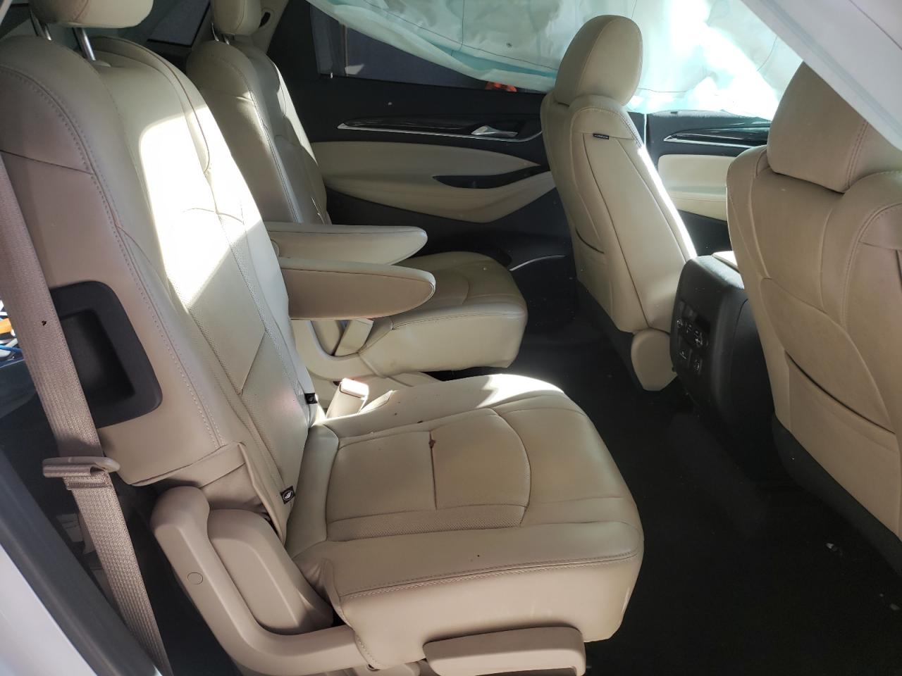 Photo 6 from auction – 2018 BUICK ENCLAVE PR with VIN 5GAEVBKWXJJ253215