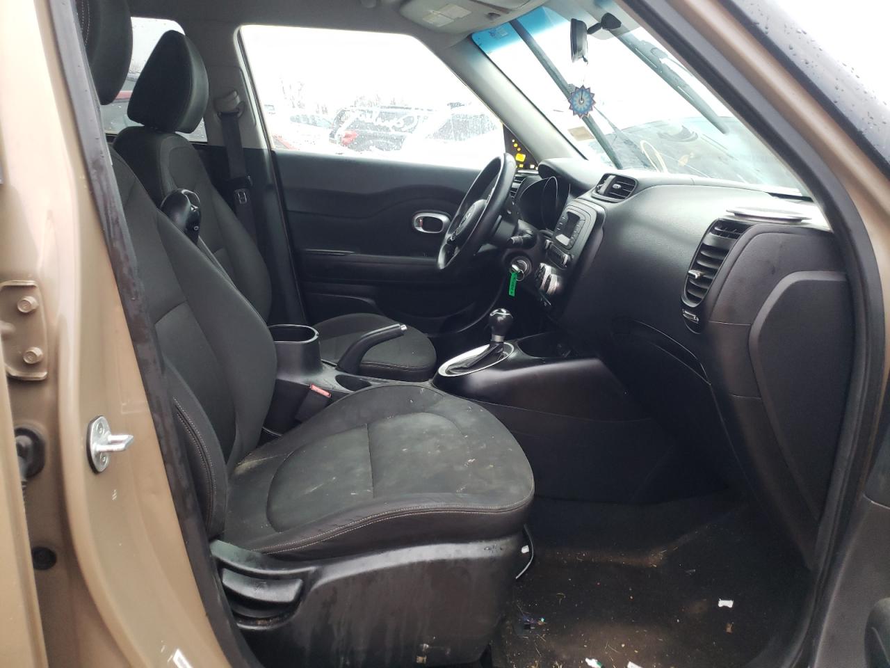 Photo 5 from auction – 2014 KIA SOUL with VIN KNDJN2A28E7008704