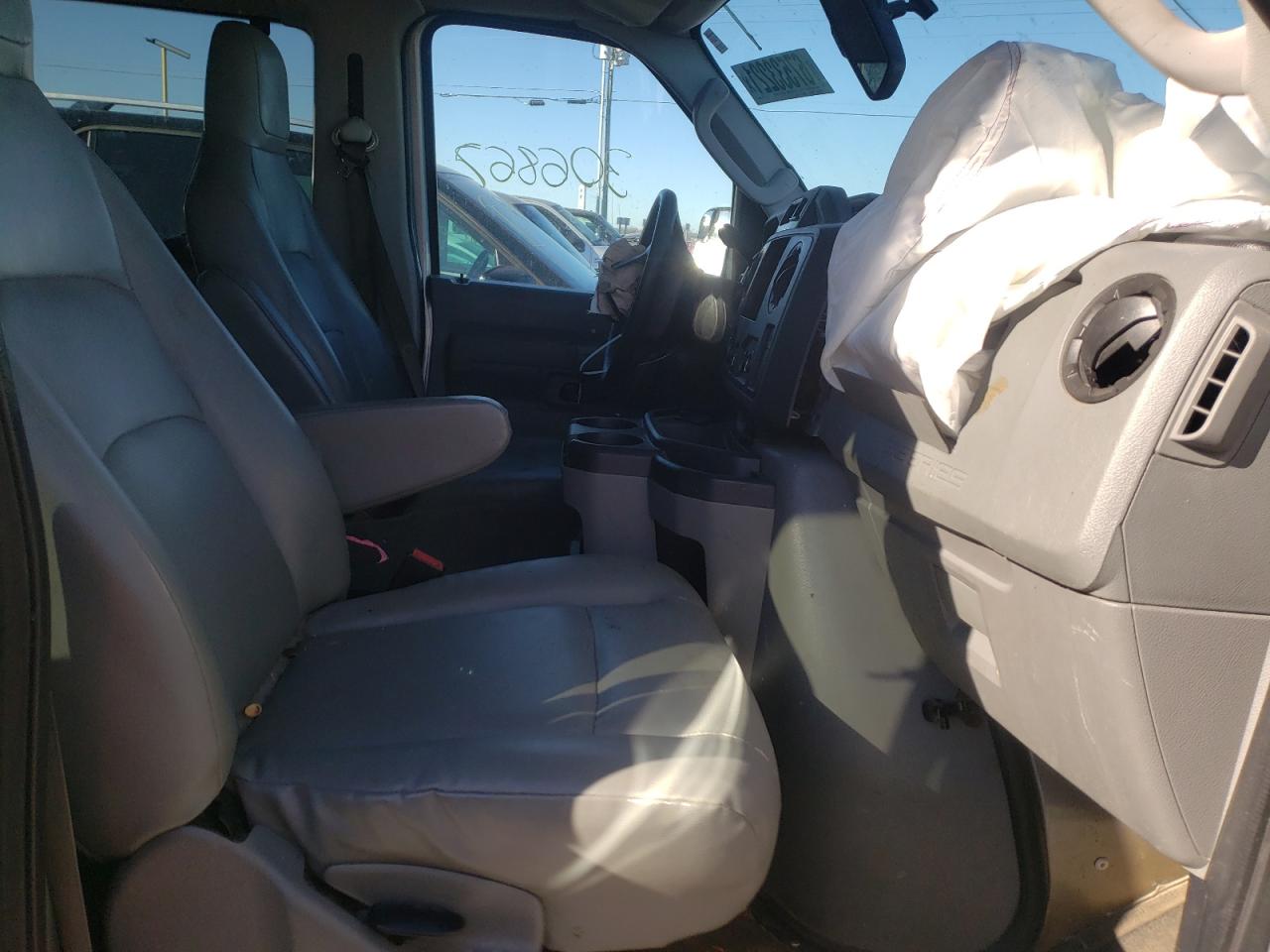 Photo 5 from auction – 2011 FORD ECONOLINE with VIN 1FBSS3BLXBDA94870