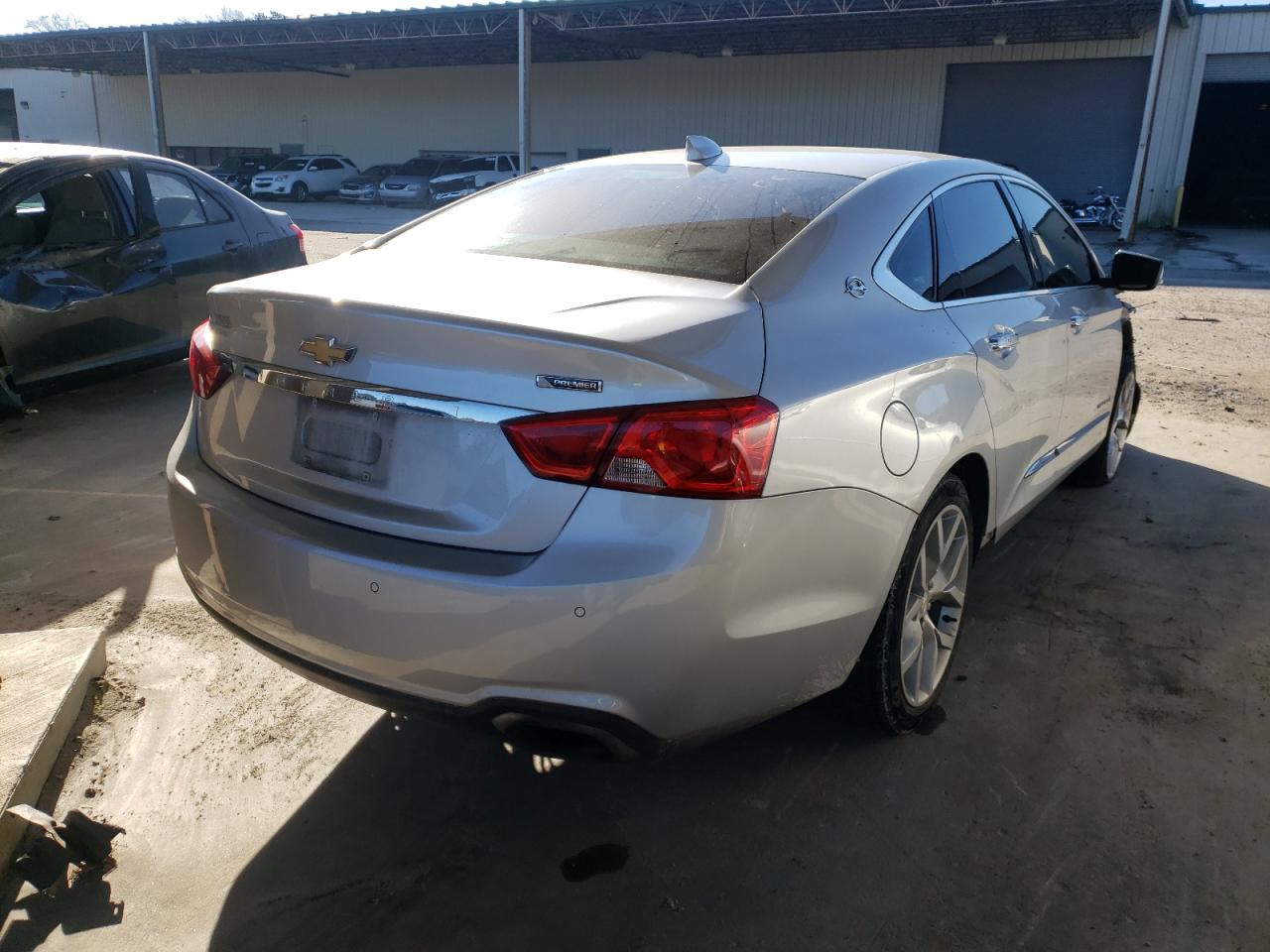 Photo 4 from auction – 2019 CHEVROLET IMPALA PRE with VIN 1G1105S33KU103250