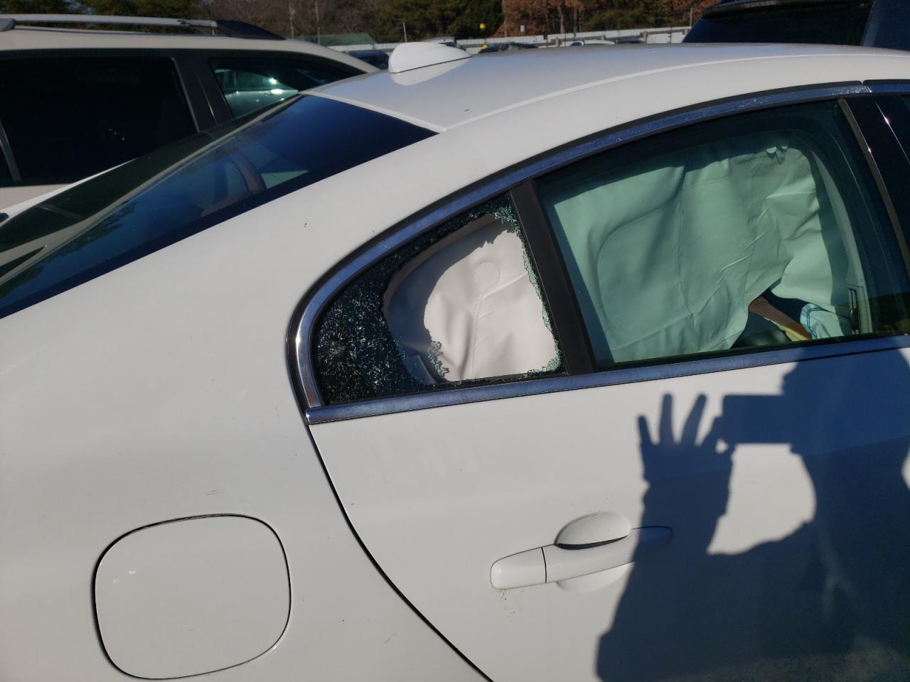 Photo 9 from auction – 2012 VOLVO S60 T6 with VIN YV1902FH0C2129598