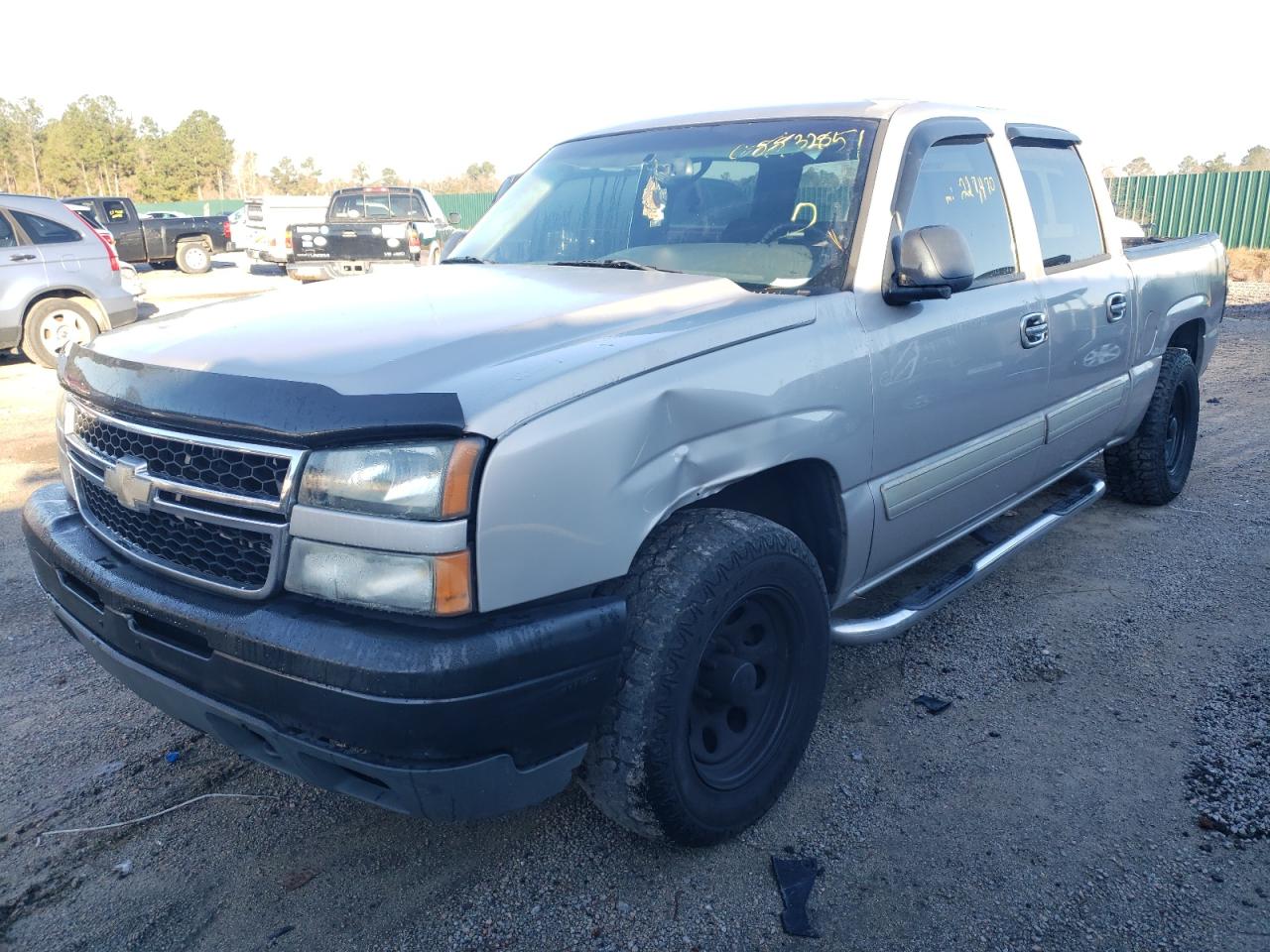 Zdjęcie 2 z aukcji – 2006 CHEVROLET SILVERADO z VIN 2GCEC13T861104614