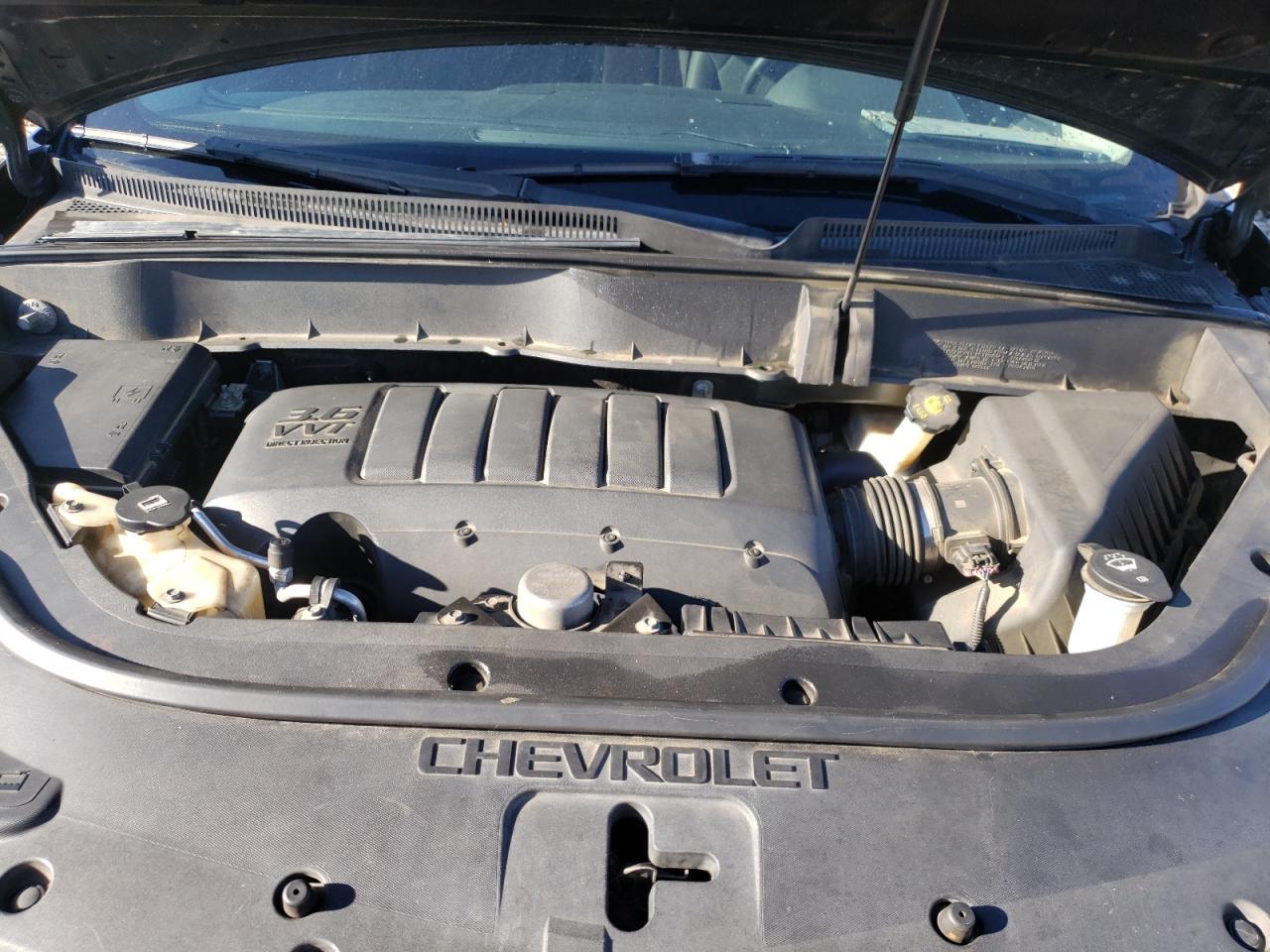 Photo 7 from auction – 2011 CHEVROLET TRAVERSE L with VIN 1GNKRGED7BJ245174