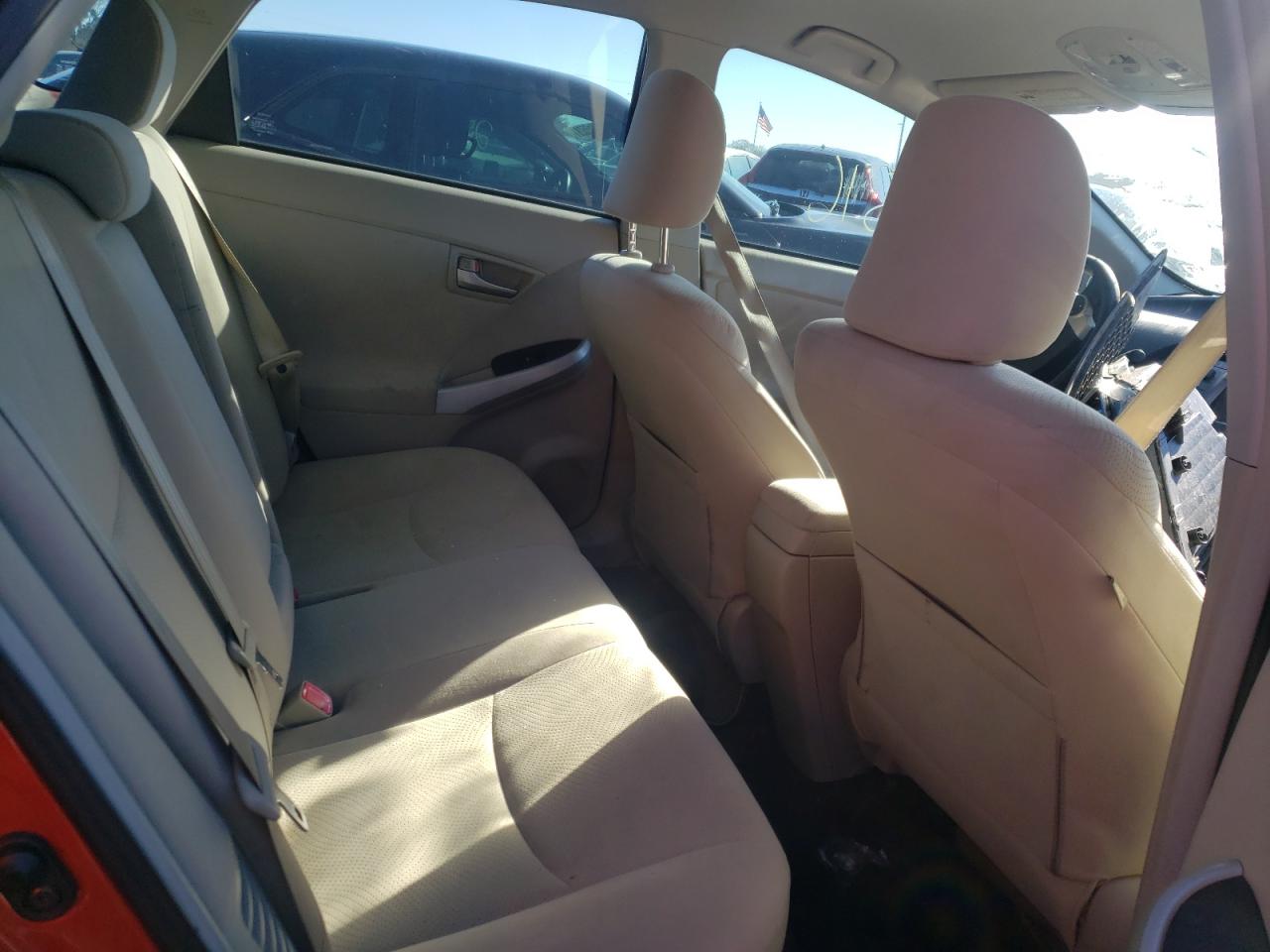 Photo 6 from auction – 2013 TOYOTA PRIUS with VIN JTDKN3DU1D1688986