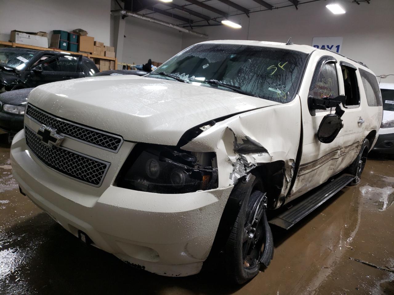 Photo 2 from auction – 2008 CHEVROLET SUBURBAN C with VIN 1GNFC16018R201015