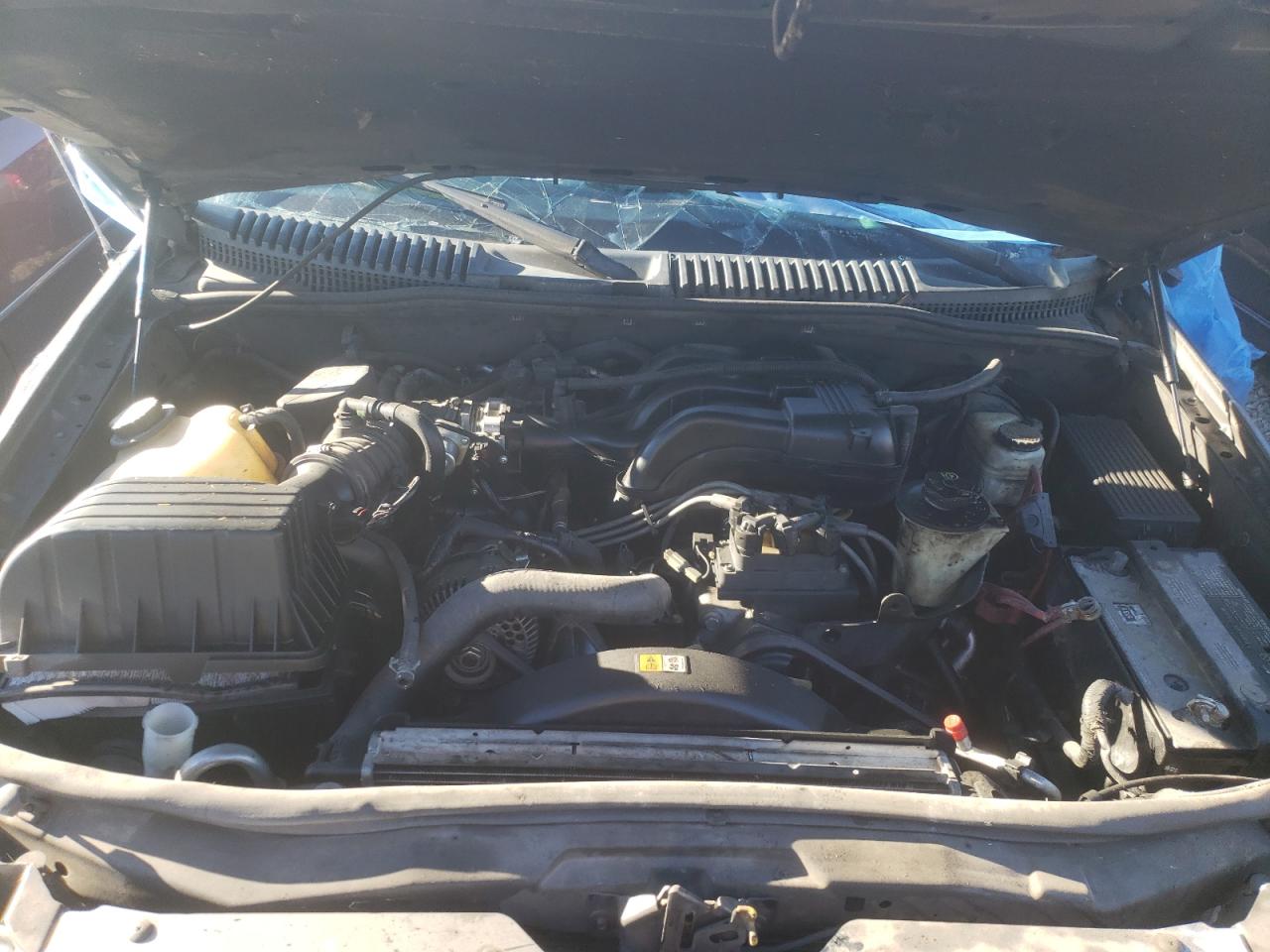 Photo 7 from auction – 2005 FORD EXPLORER X with VIN 1FMZU63K95UB54584