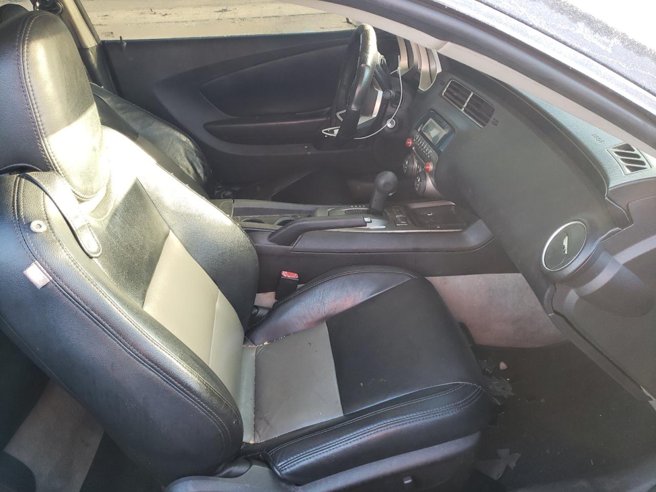 Photo 5 from auction – 2010 CHEVROLET CAMARO LT with VIN 2G1FB1EV3A9130899