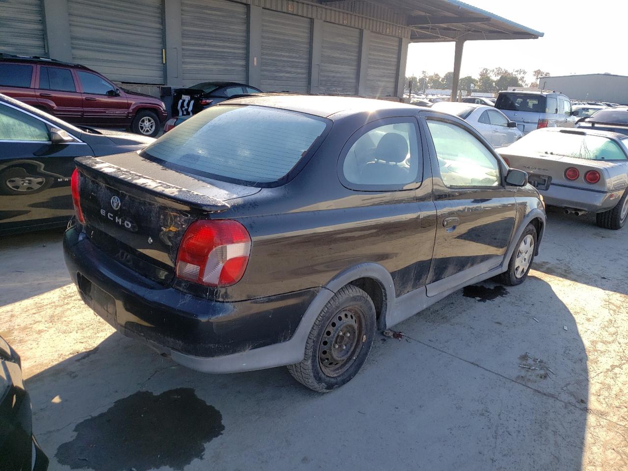 Photo 4 from auction – 2000 TOYOTA ECHO with VIN JTDAT1231Y5006560