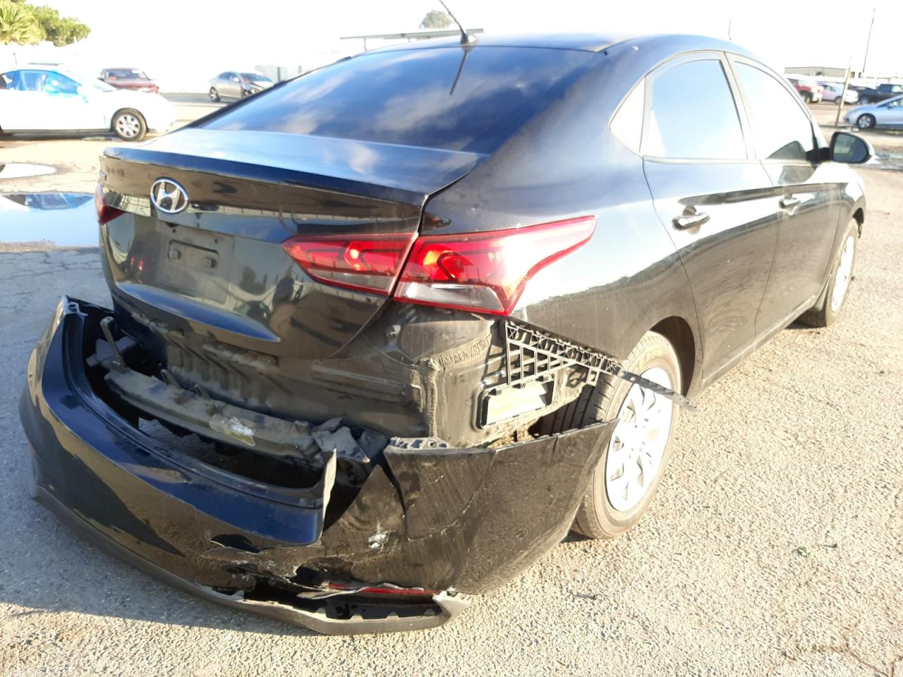 Photo 4 from auction – 2018 HYUNDAI ACCENT SE with VIN 3KPC24A30JE021477