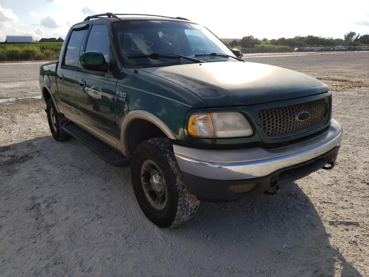 FORD F150 SUPER 2001 with VIN 1FTRW08LX1KE41581 - Photo from auction
