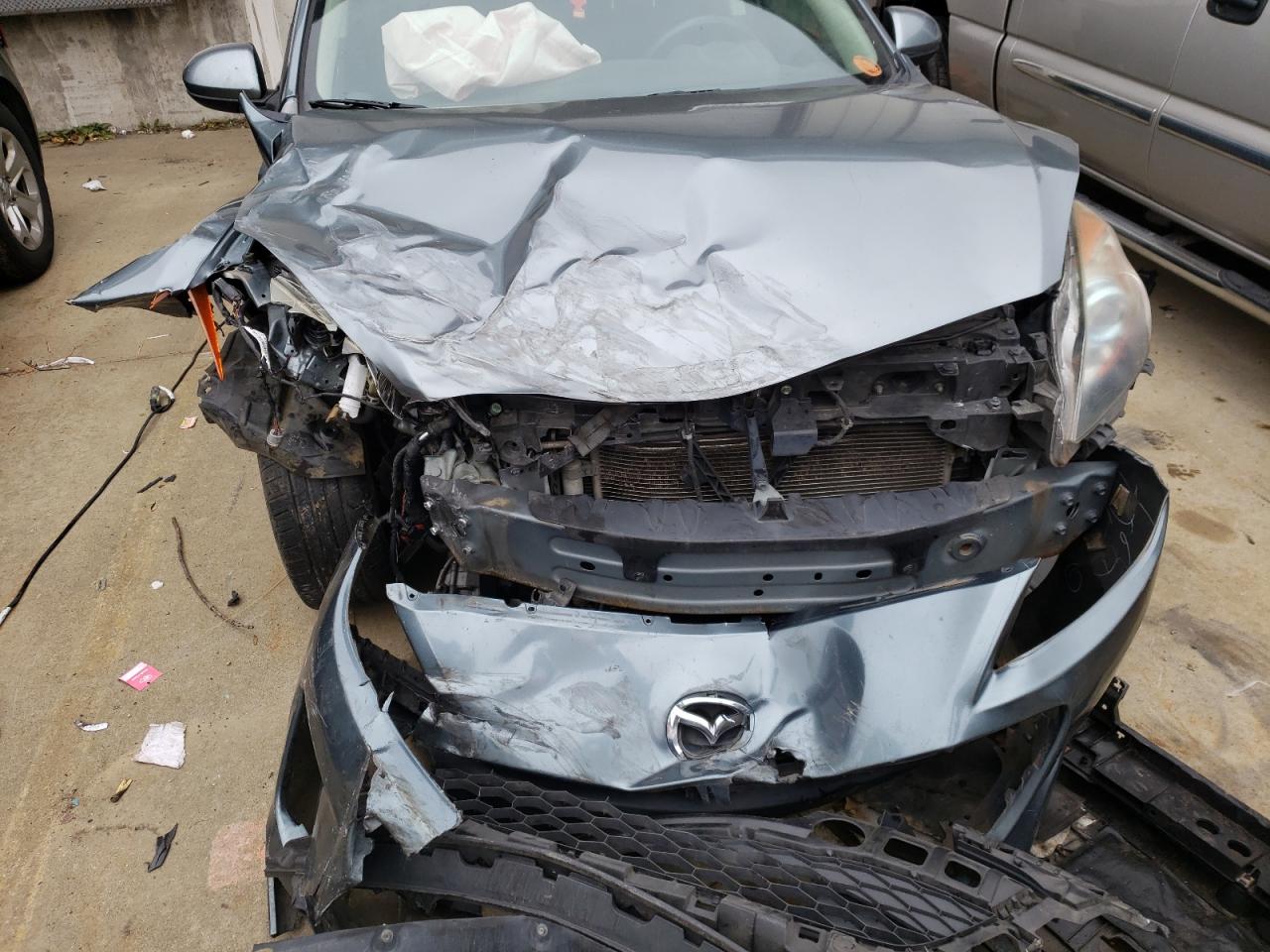 Photo 9 from auction – 2013 MAZDA 3 with VIN JM1BL1UP0D1754951