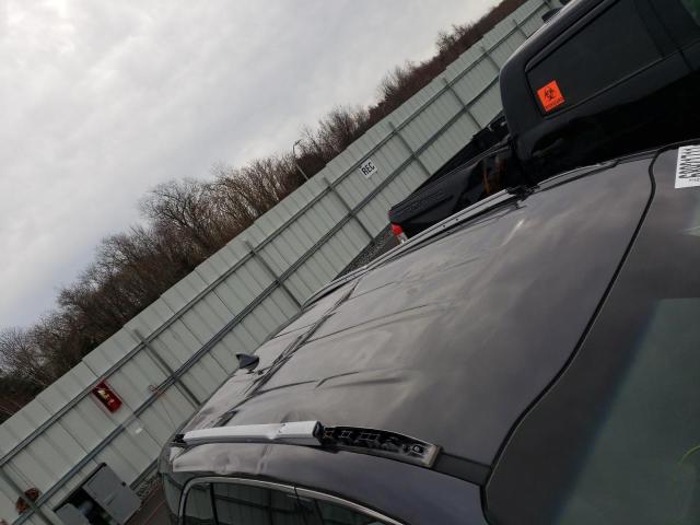 Photo 9 from auction – 2018 KIA SORENTO LX with VIN 5XYPGDA32JG385678