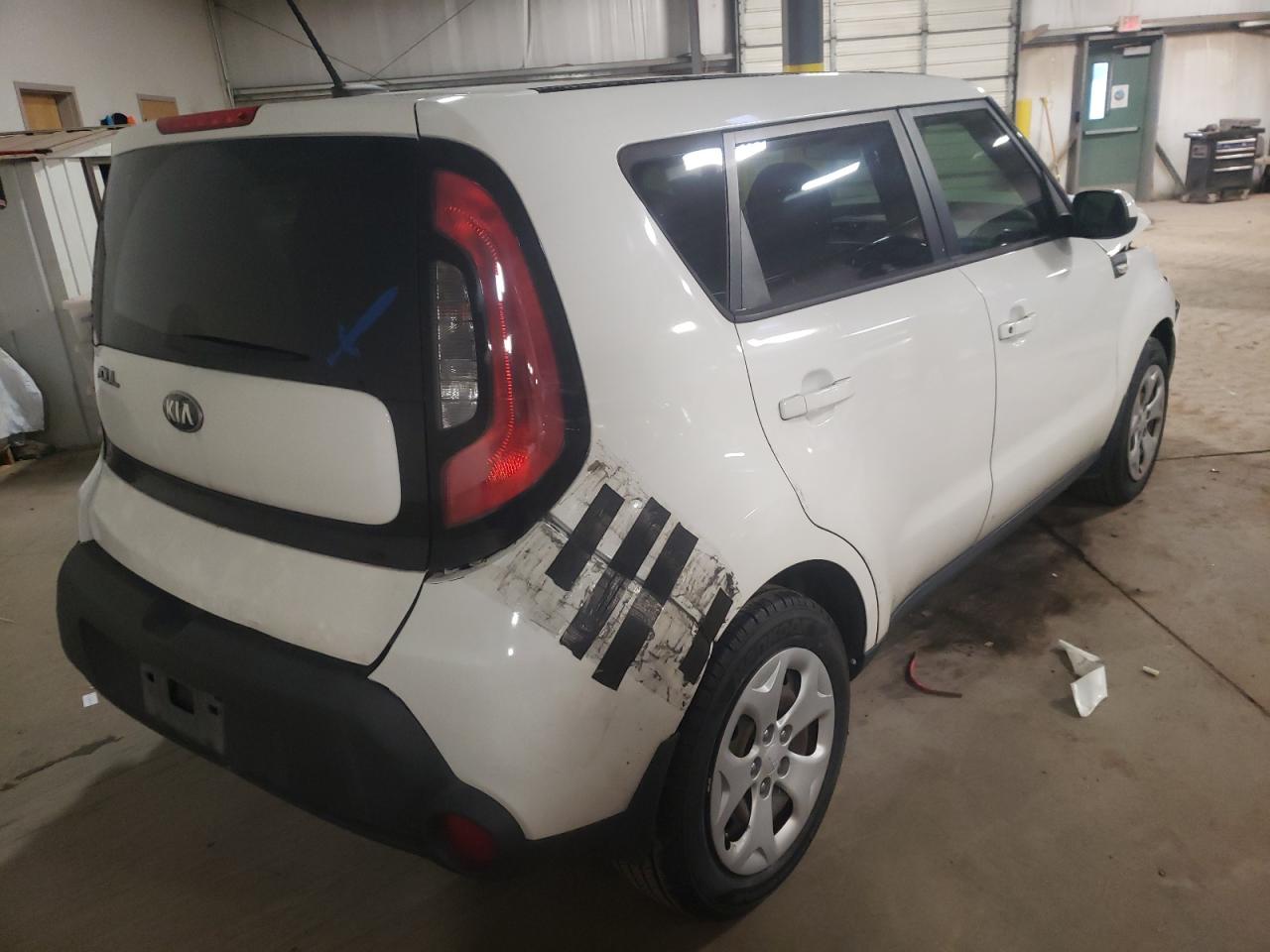 Photo 4 from auction – 2014 KIA SOUL with VIN KNDJN2A23E7030299