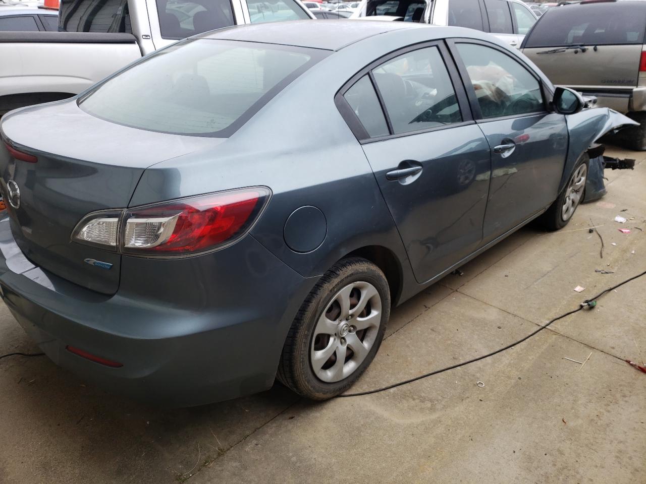 Фото 4 с аукциона – 2013 MAZDA 3 с VIN JM1BL1UP0D1754951