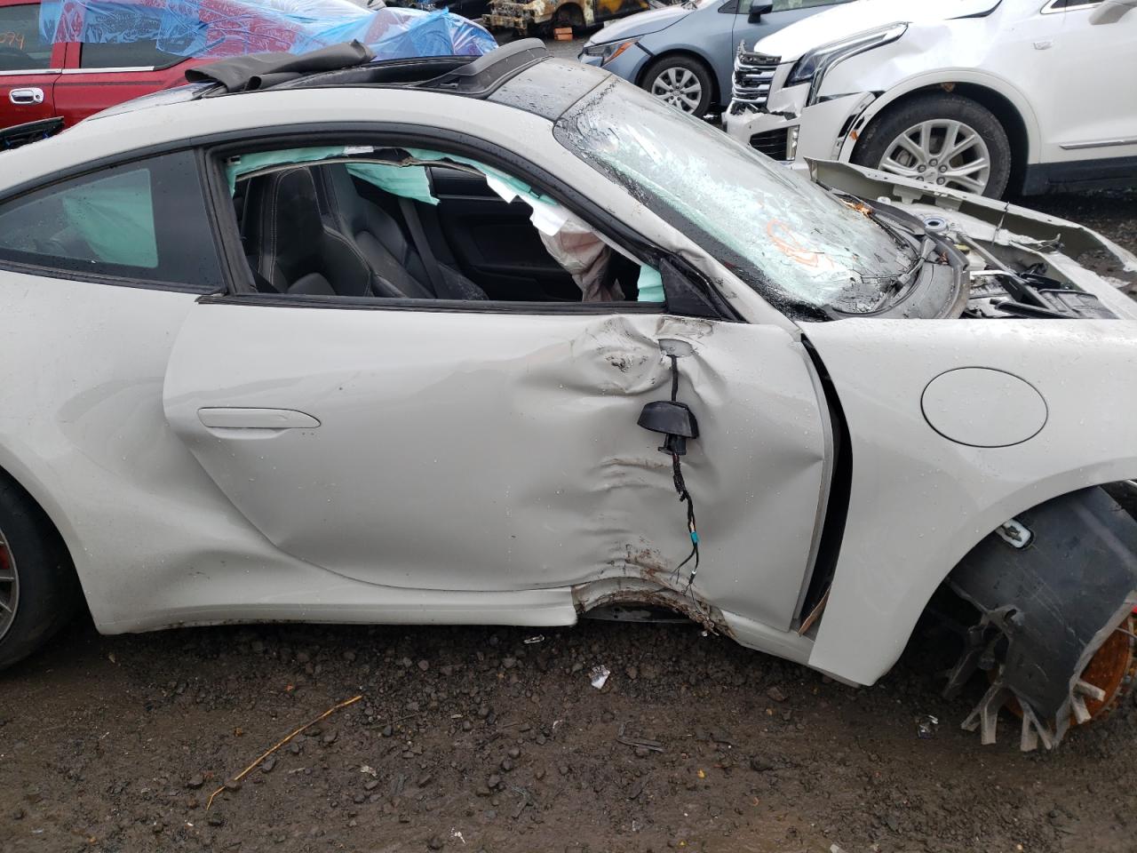 Photo 9 from auction – 2020 PORSCHE 911 CARRER with VIN WP0AB2A98LS225265
