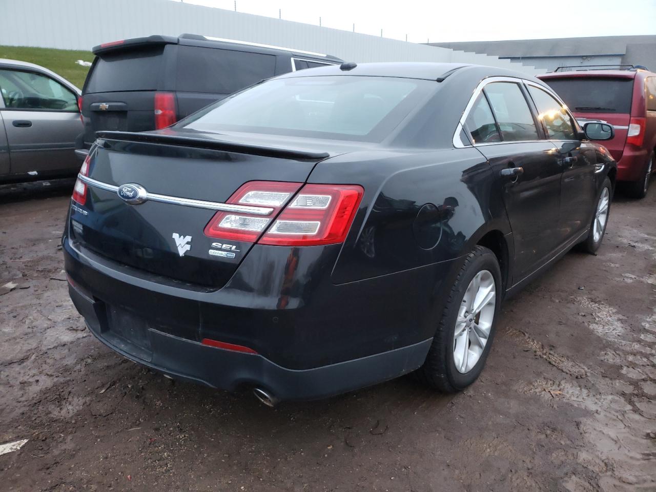 Photo 4 from auction – 2014 FORD TAURUS SEL with VIN 1FAHP2H87EG166153