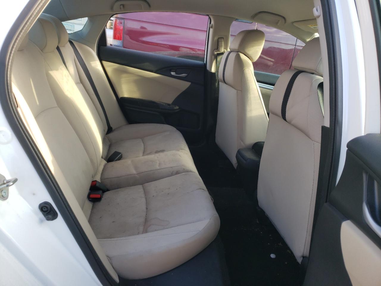 Photo 6 from auction – 2016 HONDA CIVIC LX with VIN 2HGFC2F51GH518836