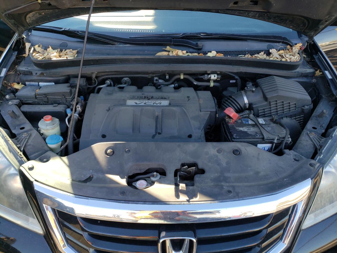 Photo 7 from auction – 2010 HONDA ODYSSEY TO with VIN 5FNRL3H96AB030996