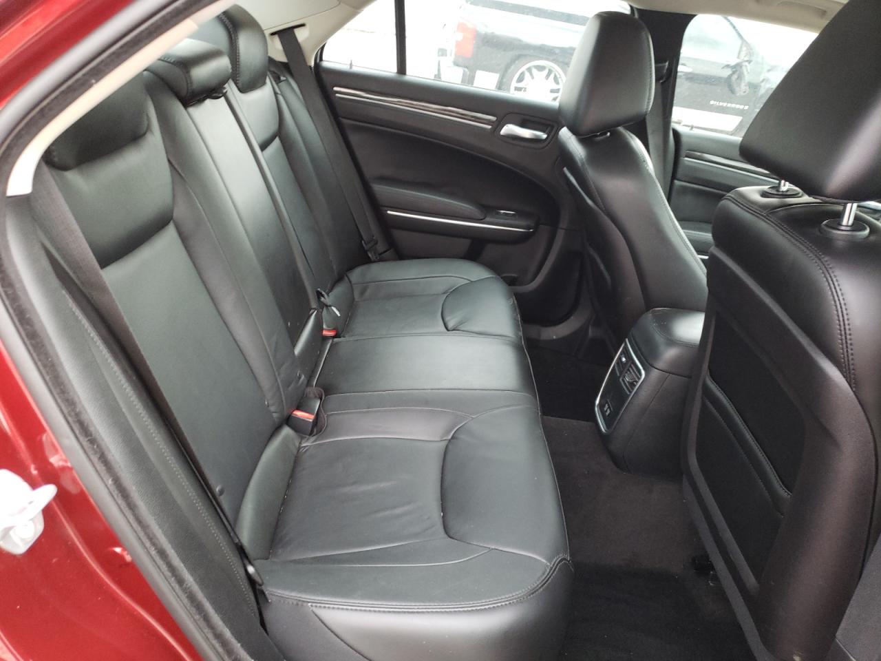 Photo 6 from auction – 2016 CHRYSLER 300 LIMITE with VIN 2C3CCAAG6GH234076