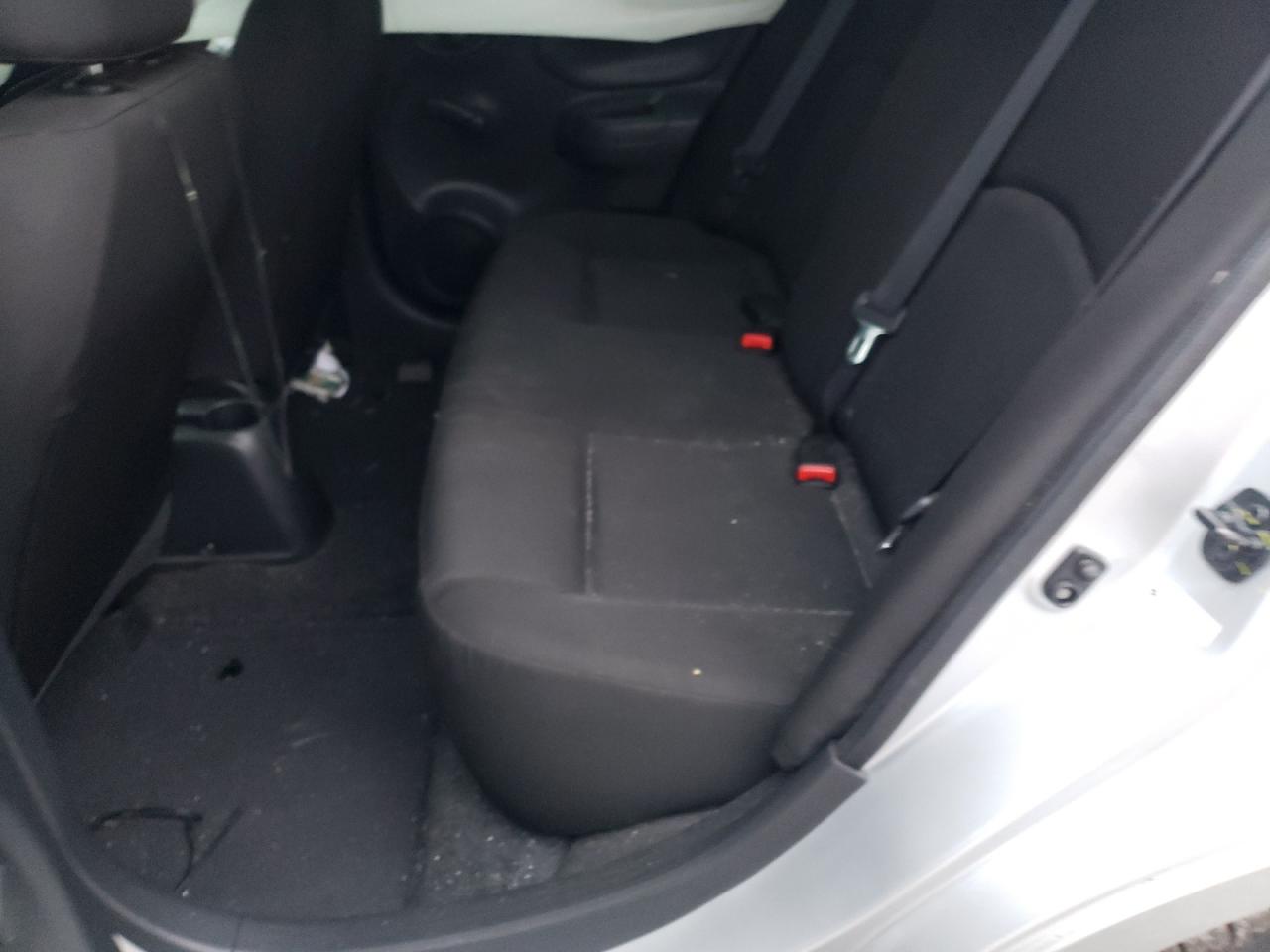 Photo 6 from auction – 2019 NISSAN VERSA S with VIN 3N1CN7AP8KL801965