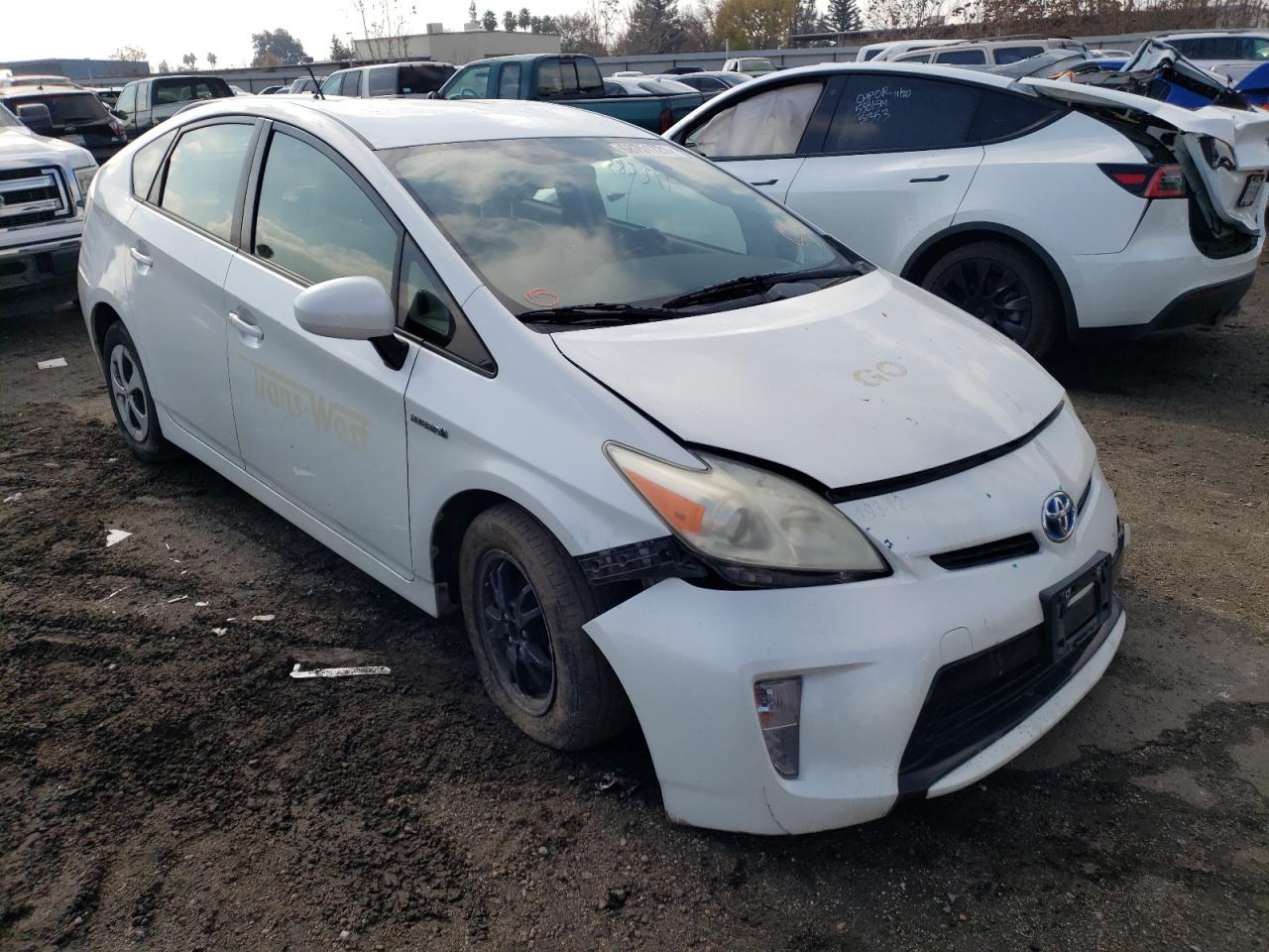 TOYOTA PRIUS 2012 مع رقم تعريف المركبة JTDKN3DU7C1499189 - صورة من المزاد