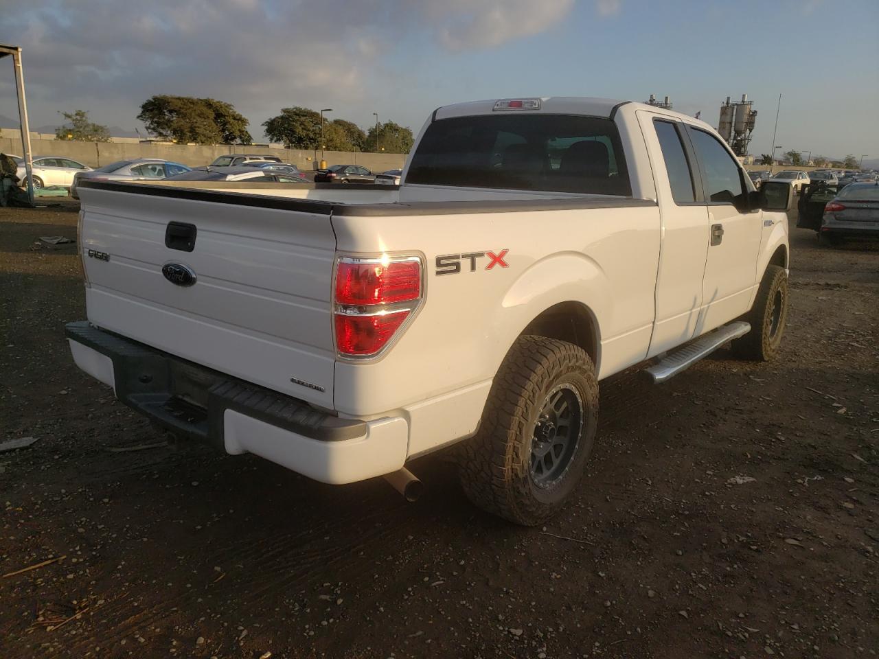 Photo 4 from auction – 2013 FORD F150 SUPER with VIN 1FTFX1CF0DFE06259