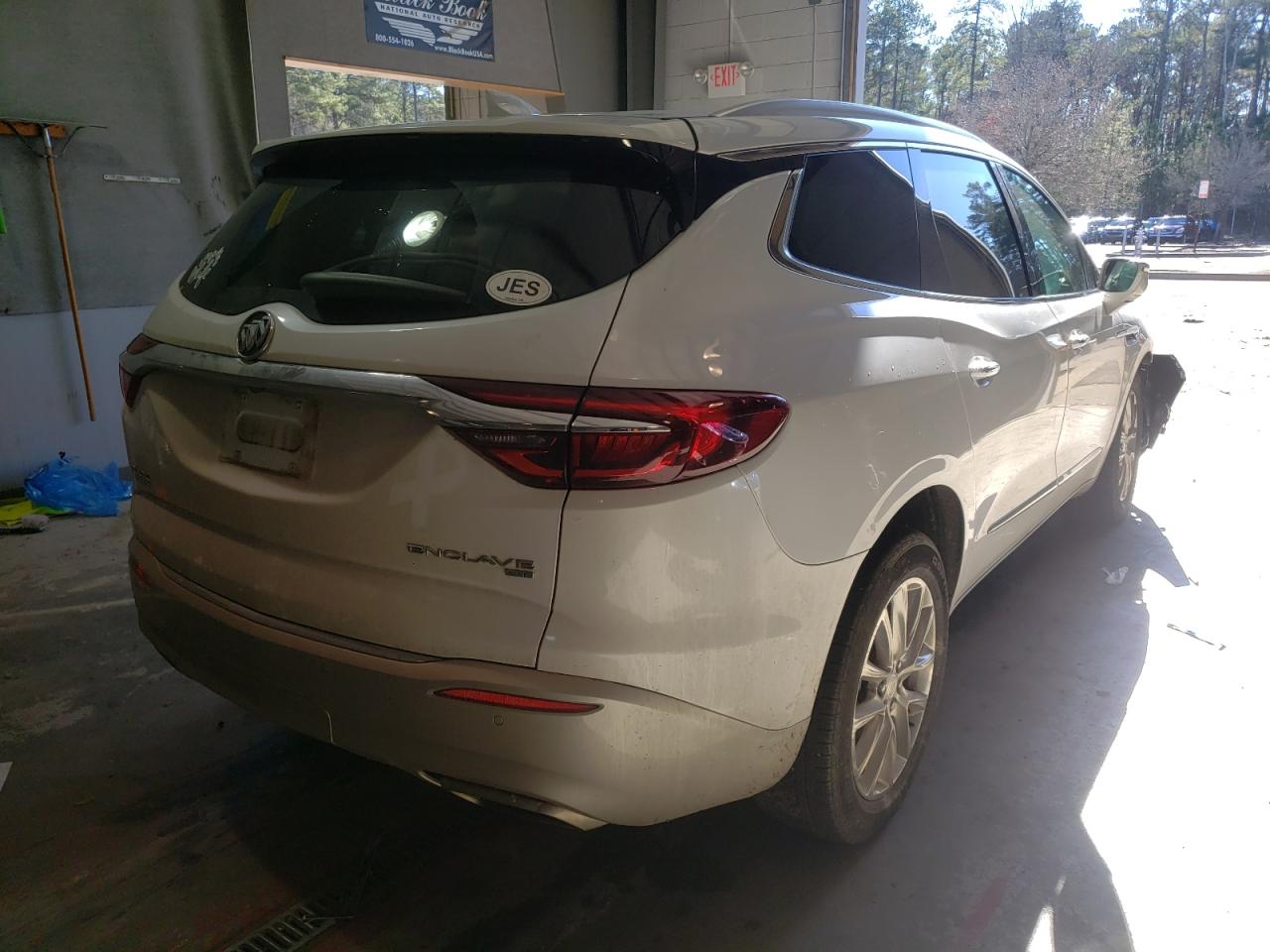 Photo 4 from auction – 2018 BUICK ENCLAVE PR with VIN 5GAEVBKWXJJ253215