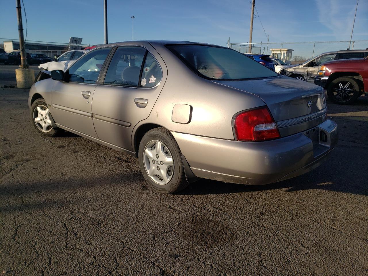 Photo 3 from auction – 2001 NISSAN ALTIMA XE with VIN 1N4DL01D51C243058